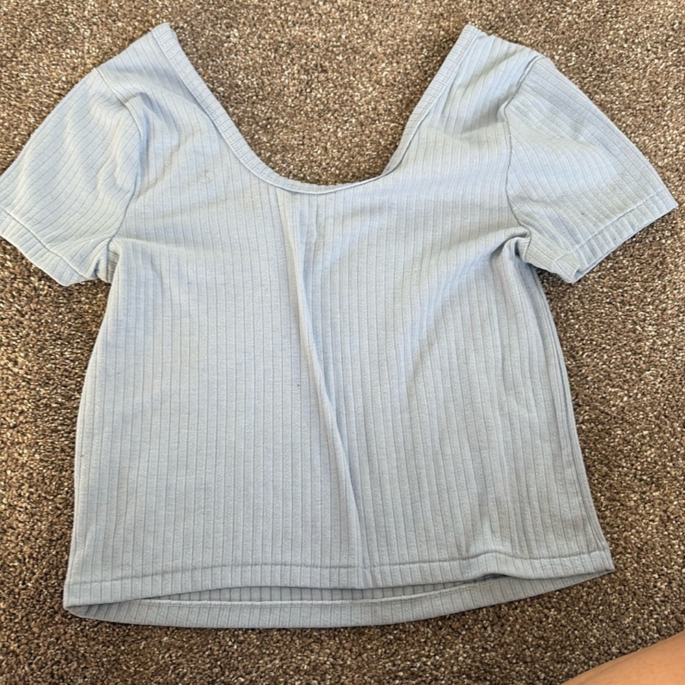 pale blue ribbed crop tee
